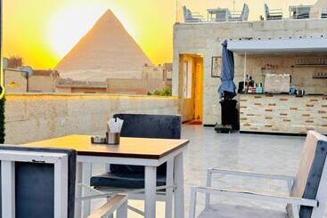 هتل Locanda Pyramids View