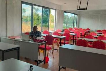 هتل Njata Country House