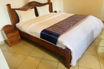 هتل Ruhondo Beach Resort