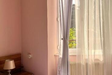 پانسیون Central Guesthouse