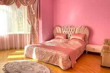 پانسیون Central Guesthouse