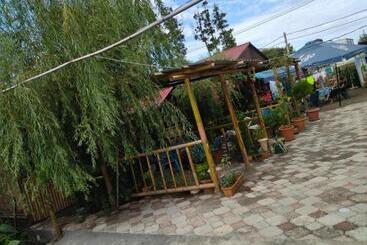 پانسیون Cottages In Ureki