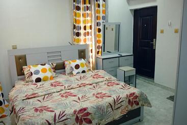 پانسیون Frontline Homes & Suites 3bedroom Apartment