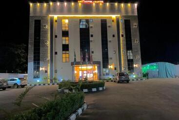 Rove Luxury Hotel And Suites