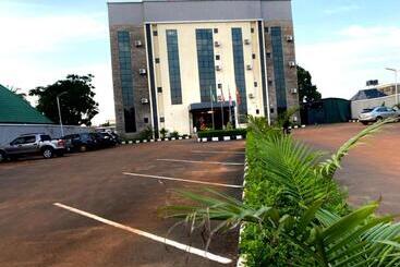 Rove Luxury Hotel And Suites