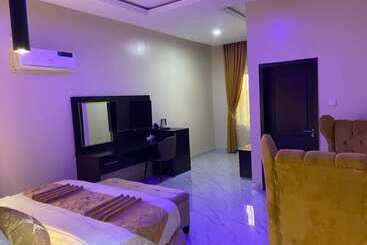 Rove Luxury Hotel And Suites