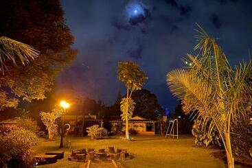تختخواب و صبحانه Finca Hotel La Masia