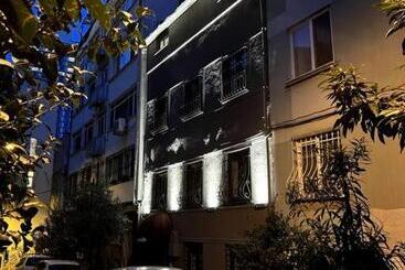 Comelivego Cihangir 12