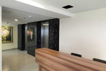 هتل Alhesa Apartment