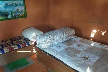 هتل Astam Farm House Homestay