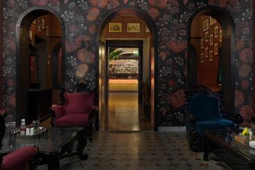 هتل Dyore House By Bharat Mahal Palace