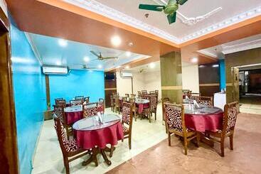 هتل Naren Palace