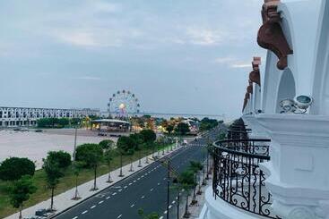 هتل Ngọc Mai