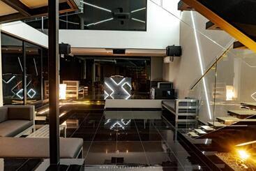 هتل Suites Lounge Cañasgordas