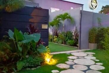 هتل Suites Lounge La Viga