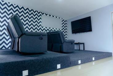 هتل Suites Lounge La Viga
