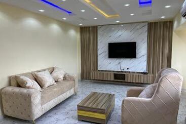 هتل Westway Suites