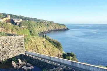 پانسیون The Blue House Azores
