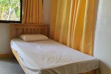 بنسيون Chery S Guesthouse