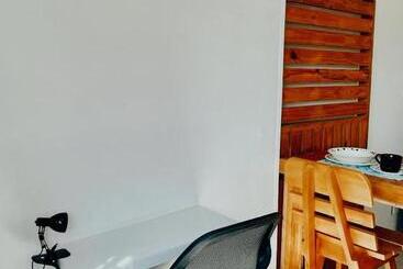 پانسیون De La Rosa Home