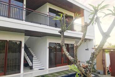 پانسیون Henrynatha Guesthouse