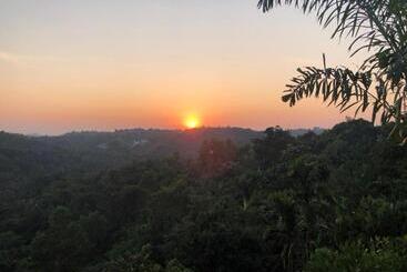 پانسیون Swarga Homestay