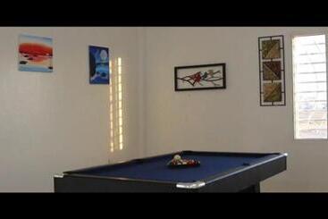 استراحتگاه Florida Pool & Grill