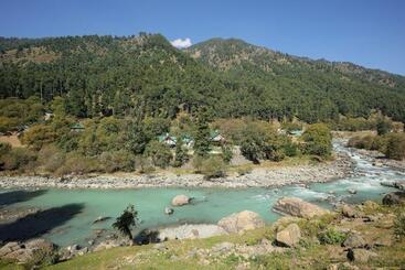 استراحتگاه The River Front Luxury Cottage By Stay Pattern