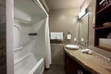 Solara Mountain Retreat   Pool   Hot Tub   Spa   Gym