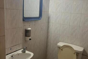 Amrise Hotel 12