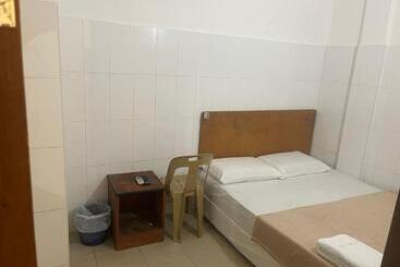Amrise Hotel 12
