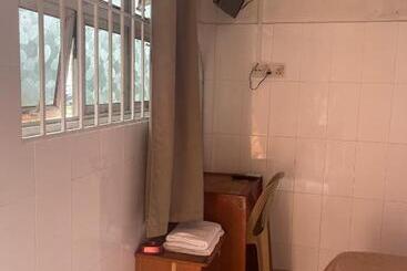 Amrise Hotel 12