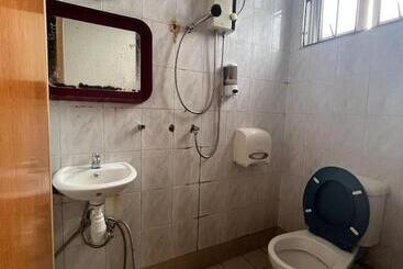 Amrise Hotel 12