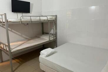 Amrise Hotel 12