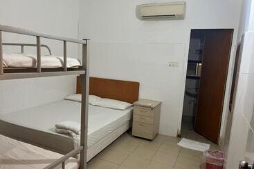 Amrise Hotel 12