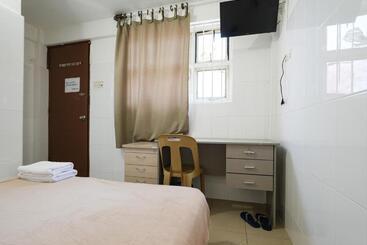 Amrise Hotel 12