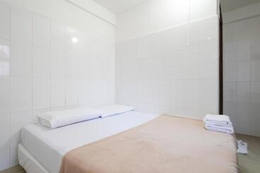 Amrise Hotel 12