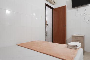 Amrise Hotel 12