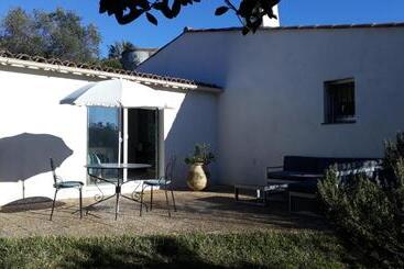 Chambre Bed And Breakfast Dans La Villa Cypra