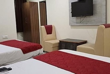 Fabhotel Ambika Elite