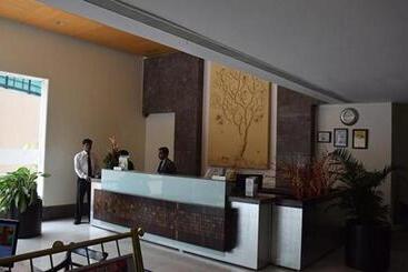 Fabhotel Prime Centurion