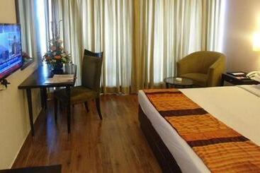Fabhotel Prime Centurion