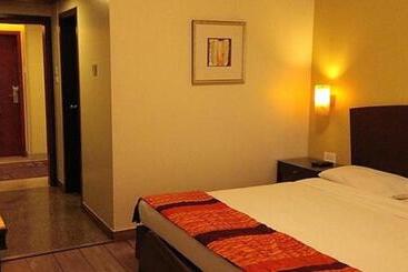 Fabhotel Prime Centurion