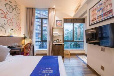 هتل Overseas Chinese Town Nanyang Inn