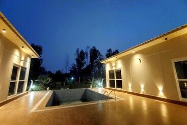 هتل Angelfarmhouse