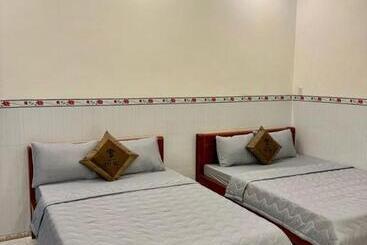 هتل Nhà Nghỉ Tú Sự