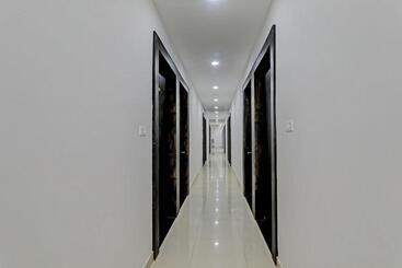 هتل Oyo Flagship Vindh Plaza