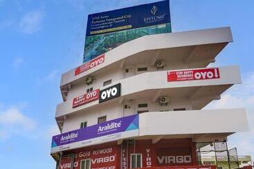 هتل Oyo Stay Happy