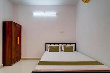 בית מלון כפרי Fabexpress Vinayak Residency