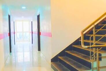 هتل Roomshala 050 Abode In   Near Dwarka Sec 23